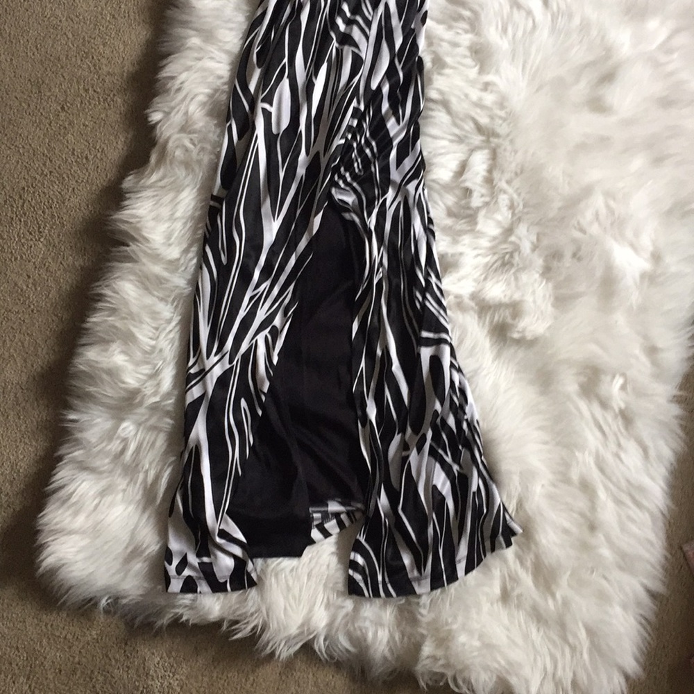 Dress - Picture 4 of 7